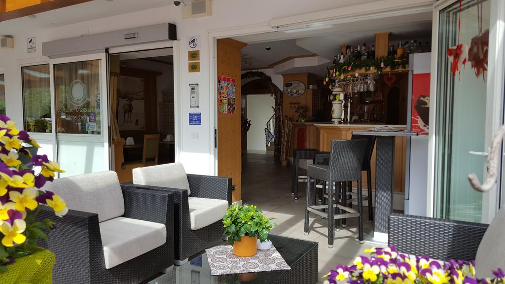 Hotel Gran Vacanze Rooms & Apartments Dimaro Bagian luar foto