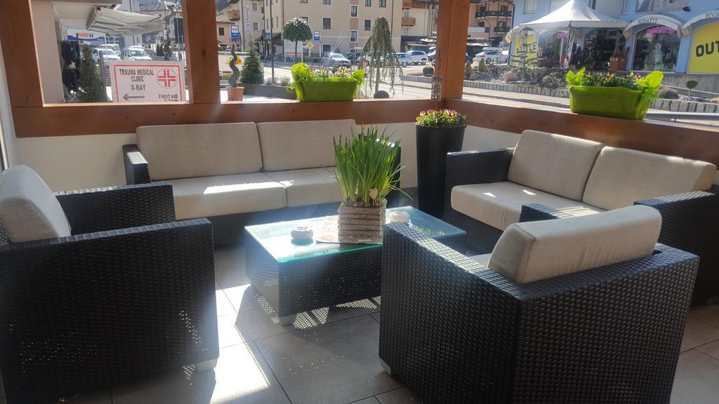 Hotel Gran Vacanze Rooms & Apartments Dimaro Bagian luar foto